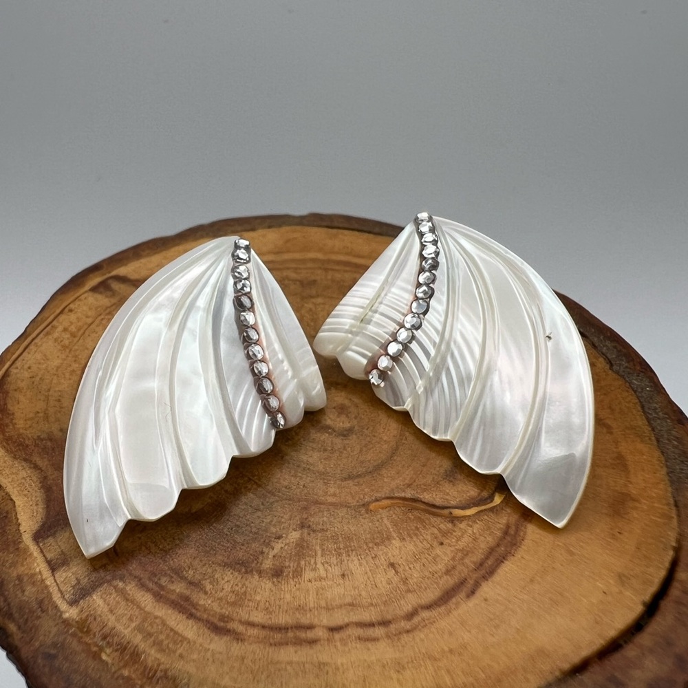 Elegant White Shell and Crystal- Wing shaped Earrings
